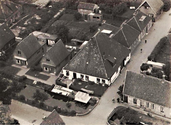 225 Westerweg. Luchtfoto. 1951aa 640x480