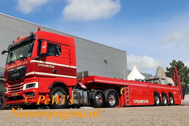 IMG 4886bb BorderMaker