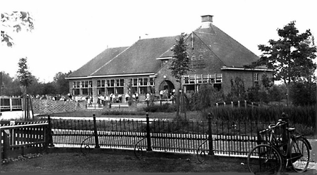 179 Dorpsstraat. O.L. School 1933 640x480