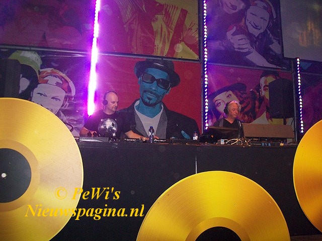 100 8858 640x480aaaa-BorderMaker