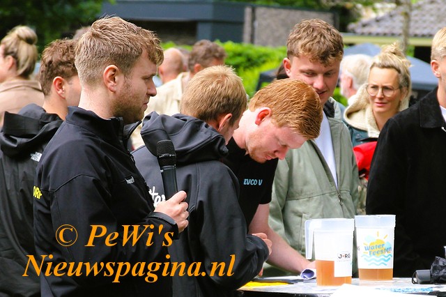 rIMG 7067rr BorderMaker