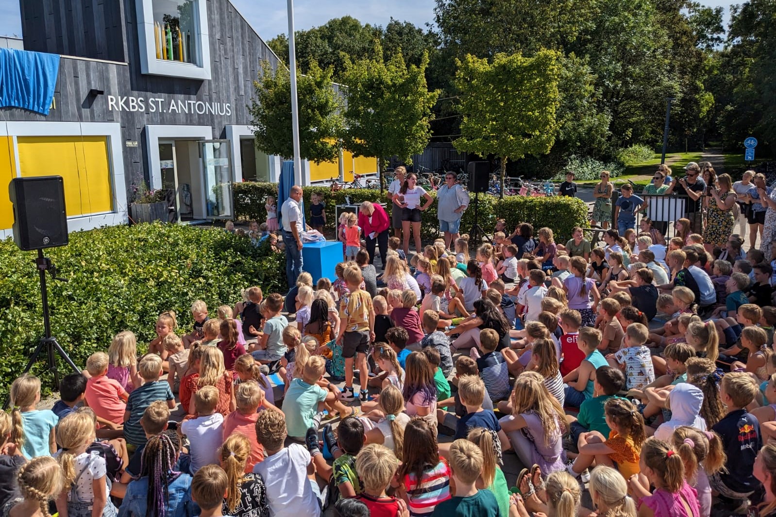 374757439 807294211403723 6039397458011128834 n 2bb