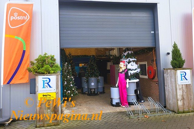 20251211 131836bb BorderMaker