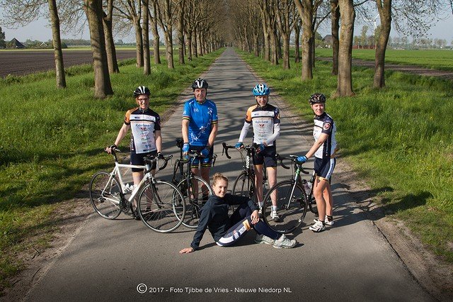 MG 9137 Team Berggeit 13x195 300 ppi BorderMaker