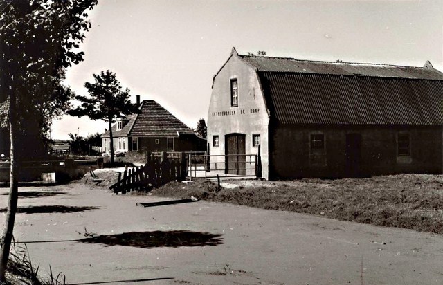 115 Dorpsstraat. Betonfabriek. 1972 640x480aa