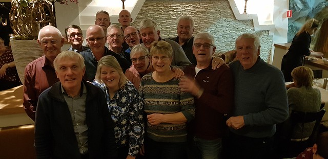 15 al 10 jaar trouwe buurtbuschauffeurs BorderMaker