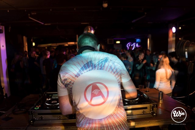 15994862 1311227512231398 7445320802329331100 o Custom