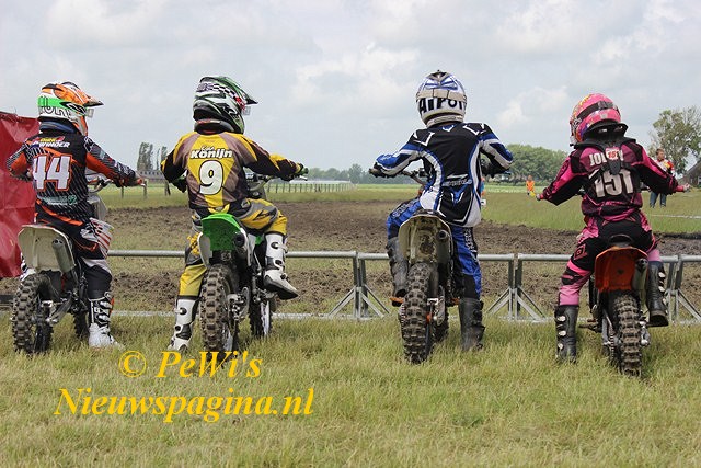 IMG 9363 640x480aaaa-BorderMaker